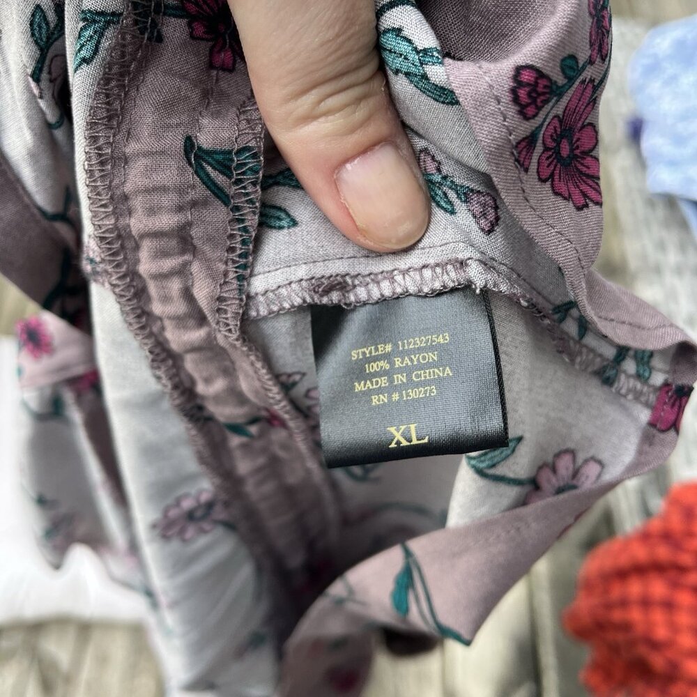 Lee Women Titanium Purple Floral Rayon Button Down Blouse XL NWT 112327543 - Picture 7 of 7